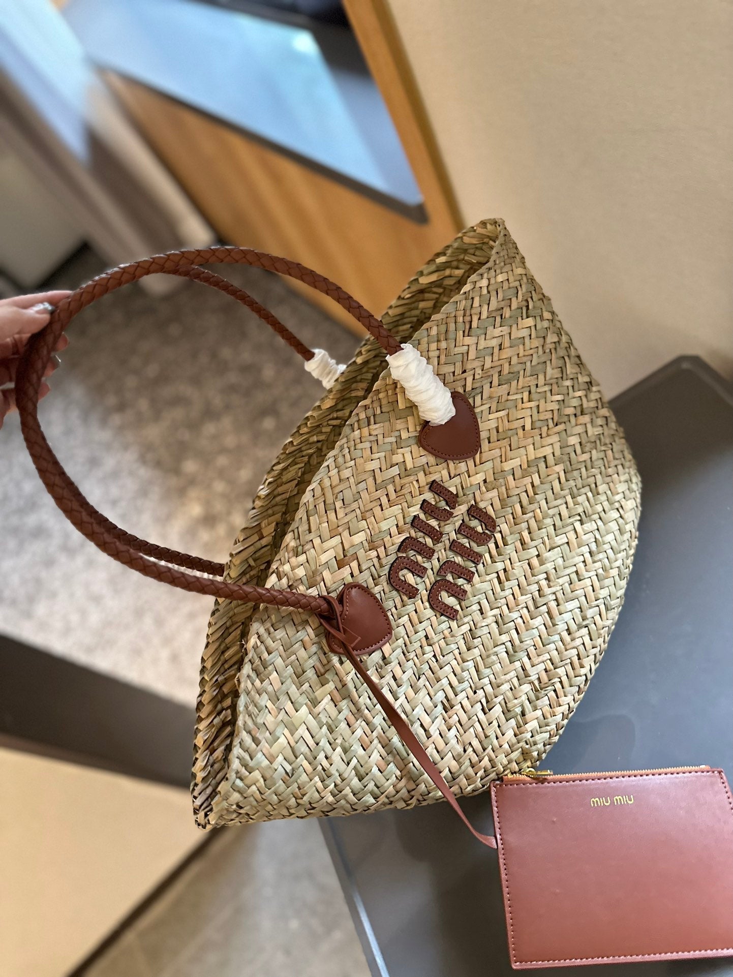 MIU MIU BASKET 28 BAG IN BEIGE STRAW WOVEN