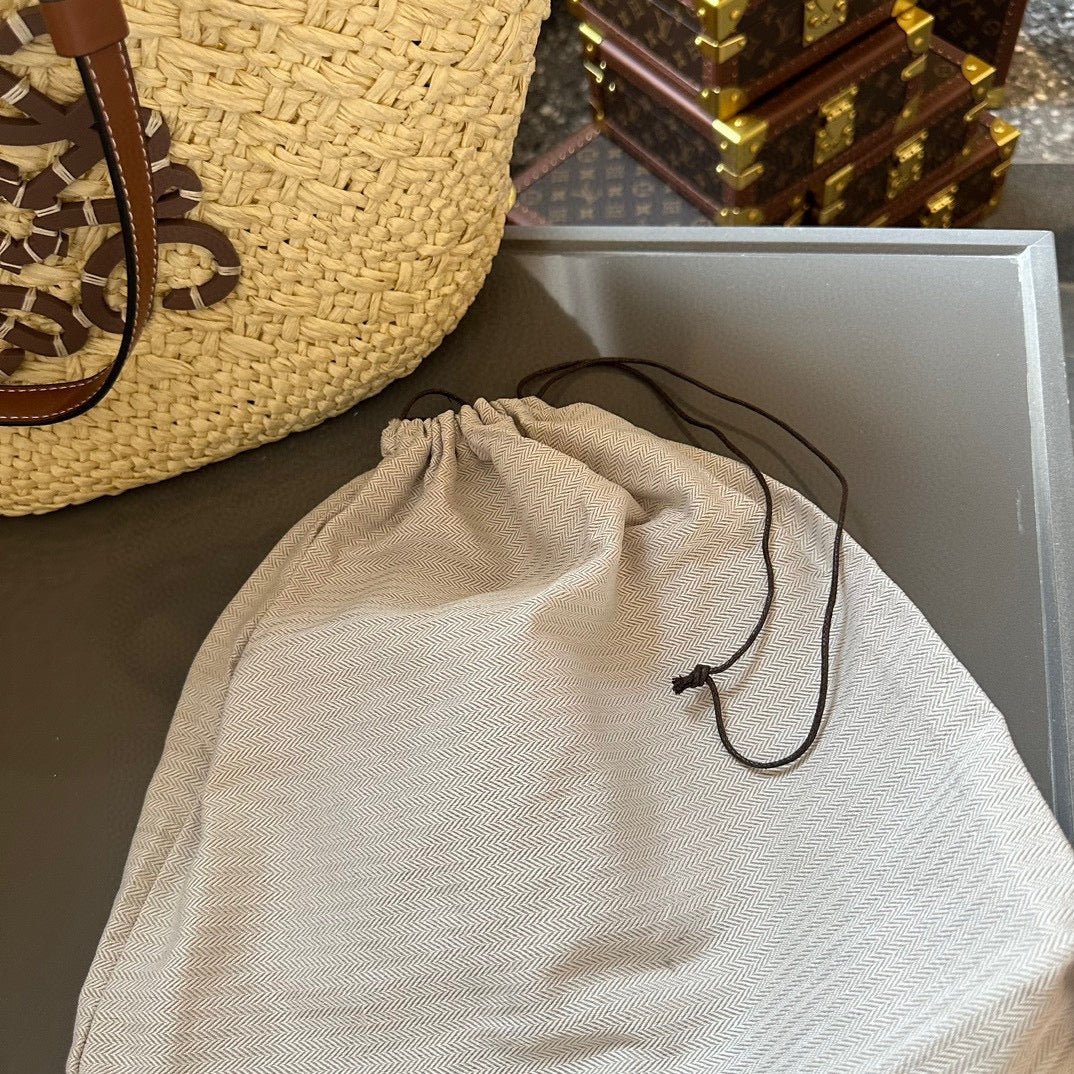 LOEWE LOE SMALL ANAGRAM BASKET 28 BAG IN NATURAL MIX BROWN IRACA PALM AND CALFSKIN