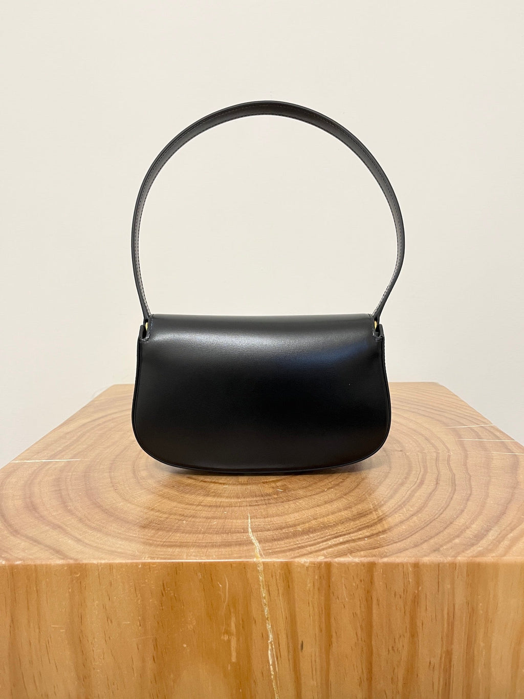 SAINT LAURENT VOLTAIRE 17 BLACK CALFSKIN BAG