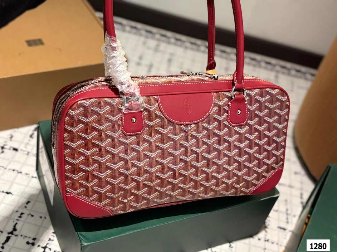 GOYARD SAINT MARTIN BAG 35 IN BURGUNDY RED GOYARDINE CANVAS AND CALFSKIN