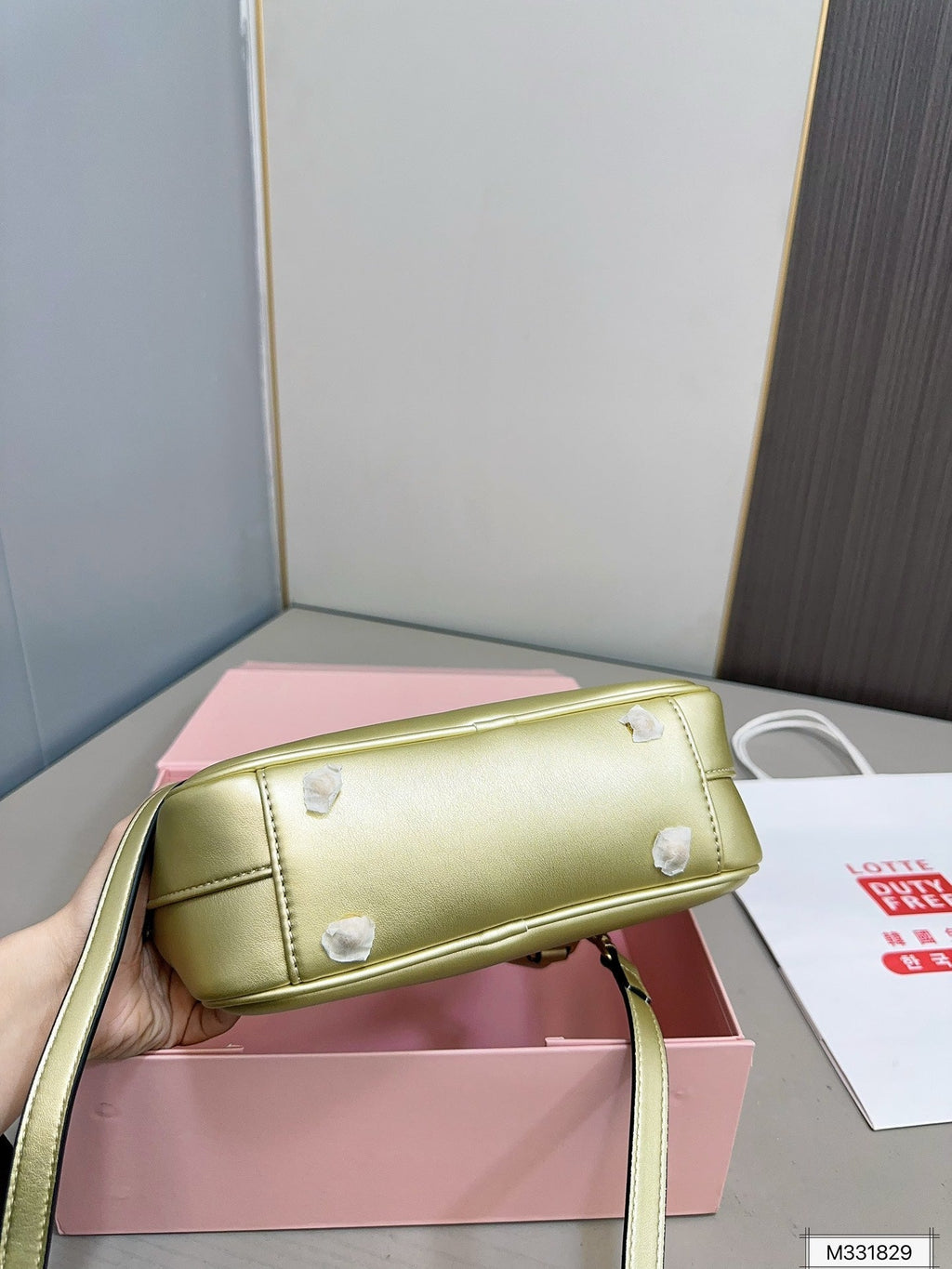 MIU MIU ARCADIE 25 BAG IN GOLDEN CALFSKIN