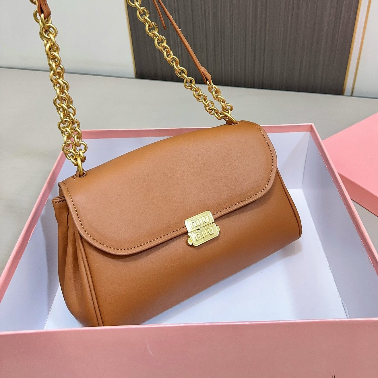 MIU MIU SHOULDER BAG 25 IN BRONZE BROWN CALFSKIN GOLD HARDWARE