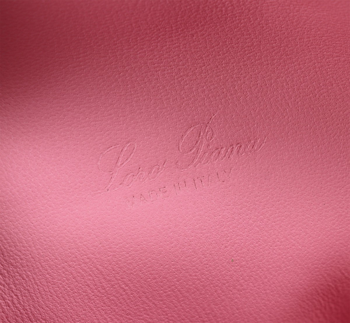 LORO PIANA EXTRA POCKET L19 IN BABY PINK OSTRICH LEATHER