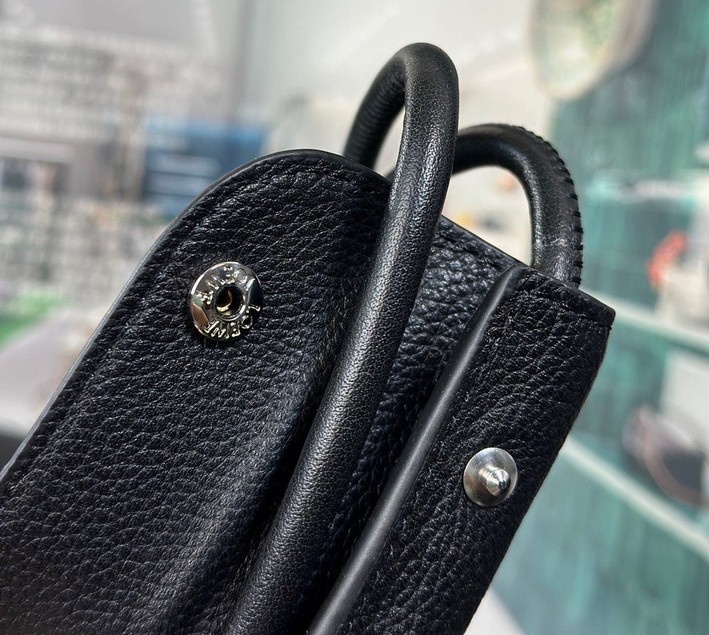 LOEWE PEBBLE HOBO 40 IN BLACK SUPPLE GRAINED CALFSKIN