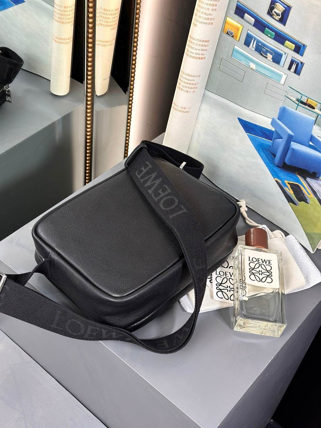 LOEWE MEDIUM 23 PEBBLE MESSENGER BAG IN BLACK SUPPLE GRAINED CALFSKIN