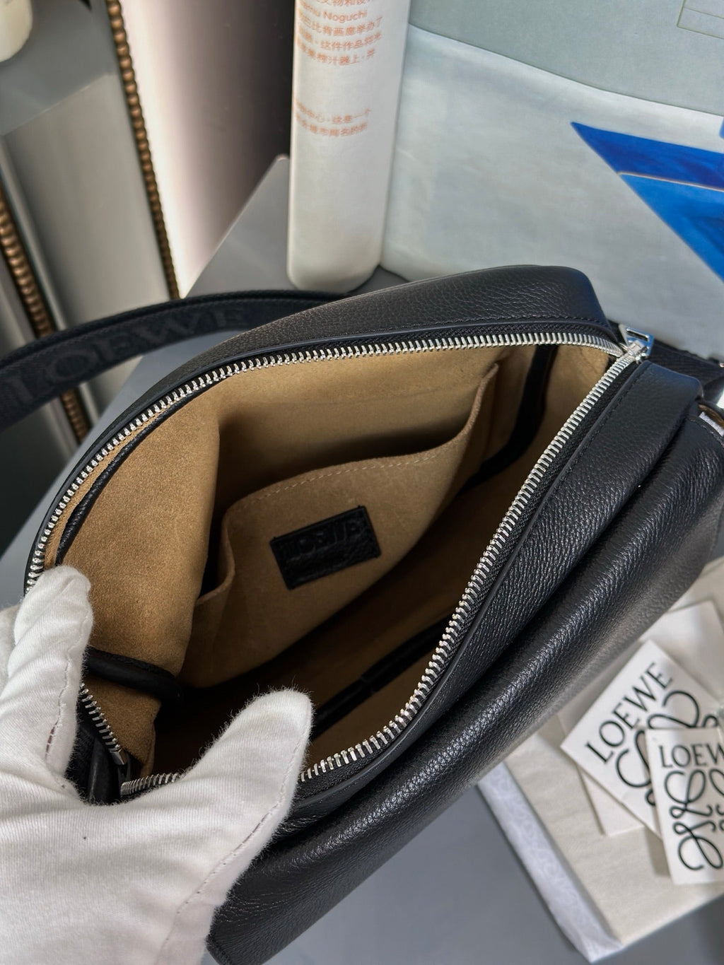 LOEWE MEDIUM 23 PEBBLE MESSENGER BAG IN BLACK SUPPLE GRAINED CALFSKIN
