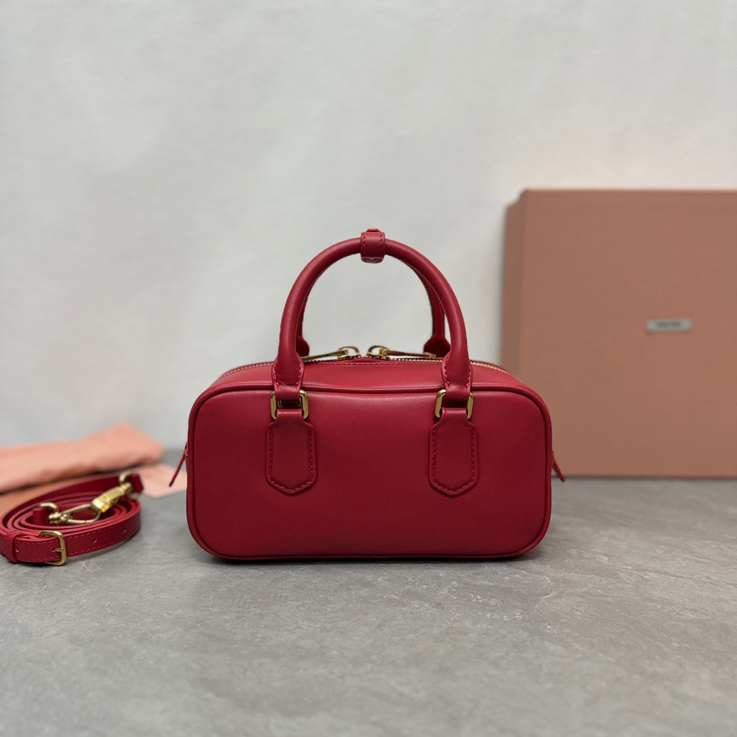 MIU MIU ARCADIE BAG 22 IN RED CALFSKIN GOLD HARDWARE