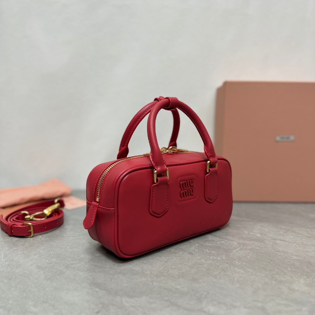 MIU MIU ARCADIE BAG 22 IN RED CALFSKIN GOLD HARDWARE
