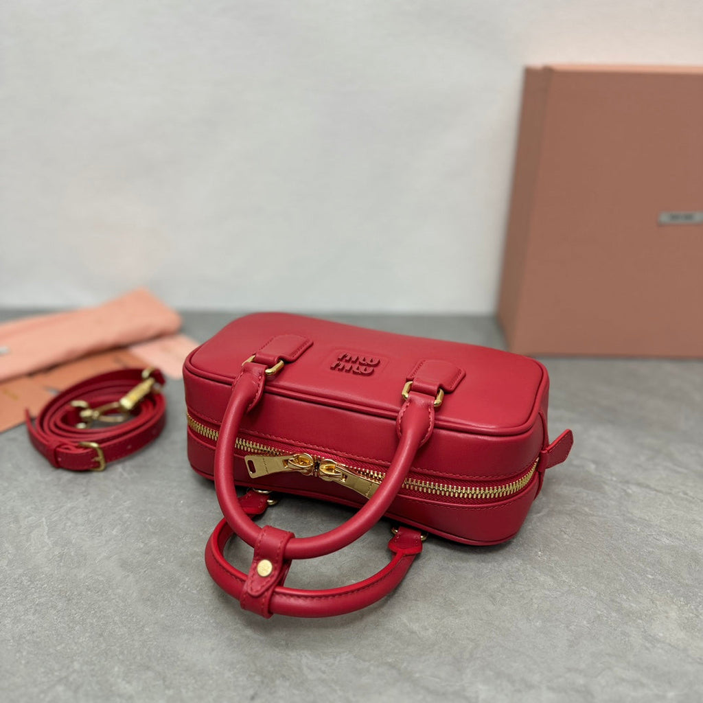 MIU MIU ARCADIE BAG 22 IN RED CALFSKIN GOLD HARDWARE