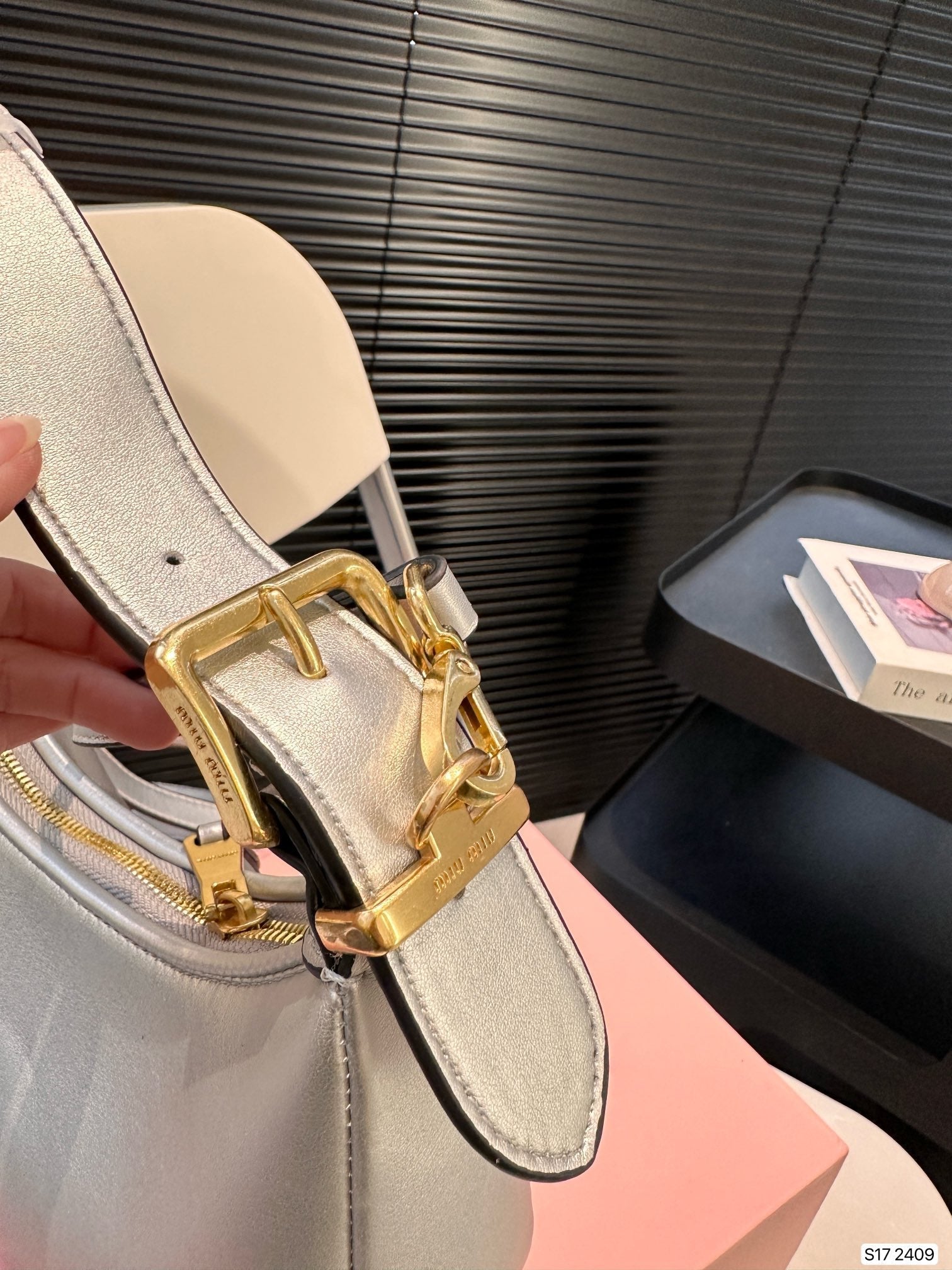 FENDI HOBO 22 BAG IN SILVER CALFSKIN