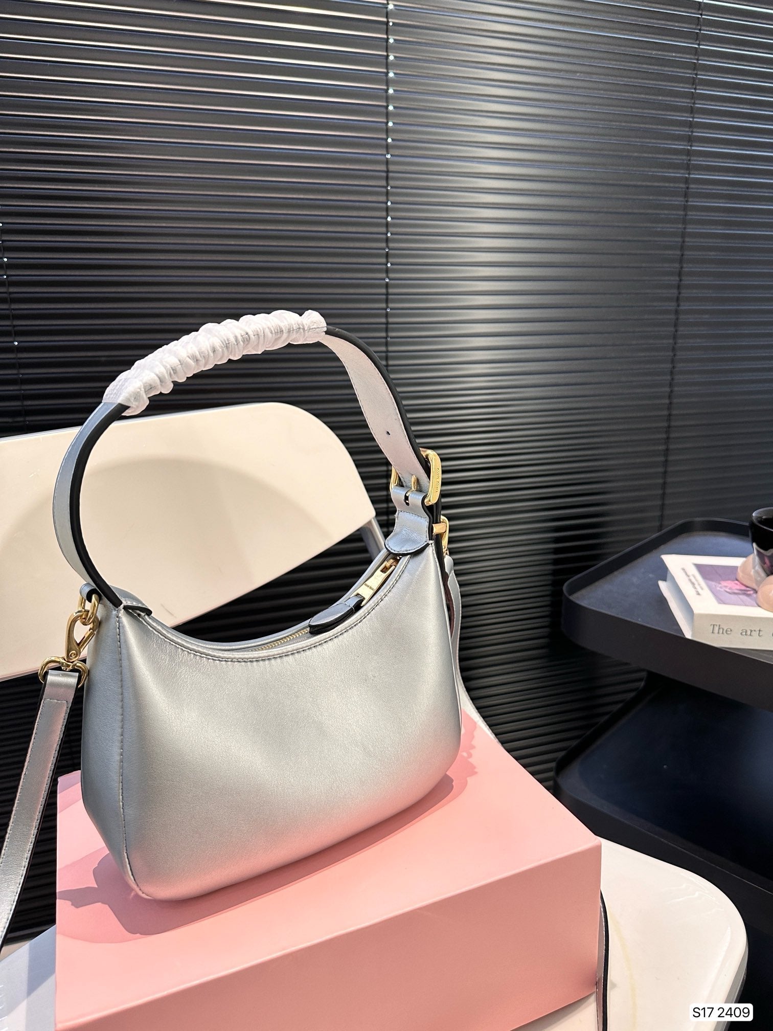 FENDI HOBO 22 BAG IN SILVER CALFSKIN