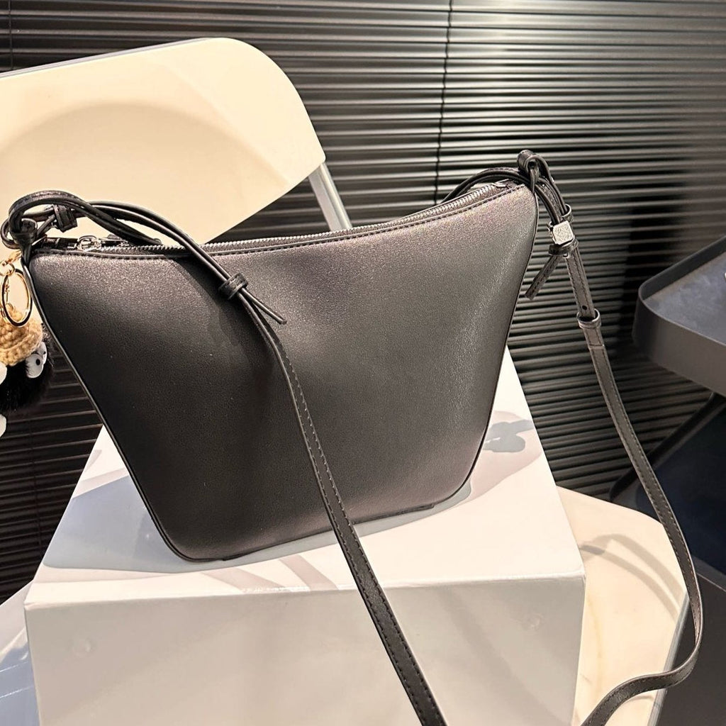LOEWE LOE LUNA HOBO 17 BAG IN BLACK CALFSKIN