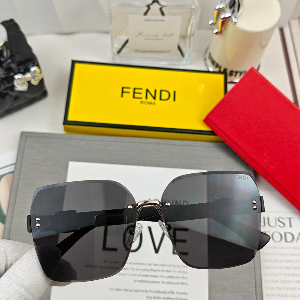 FIRST CRYSTAL SQUARE FRAME SUNGLASSES 55509 IN ACETATE