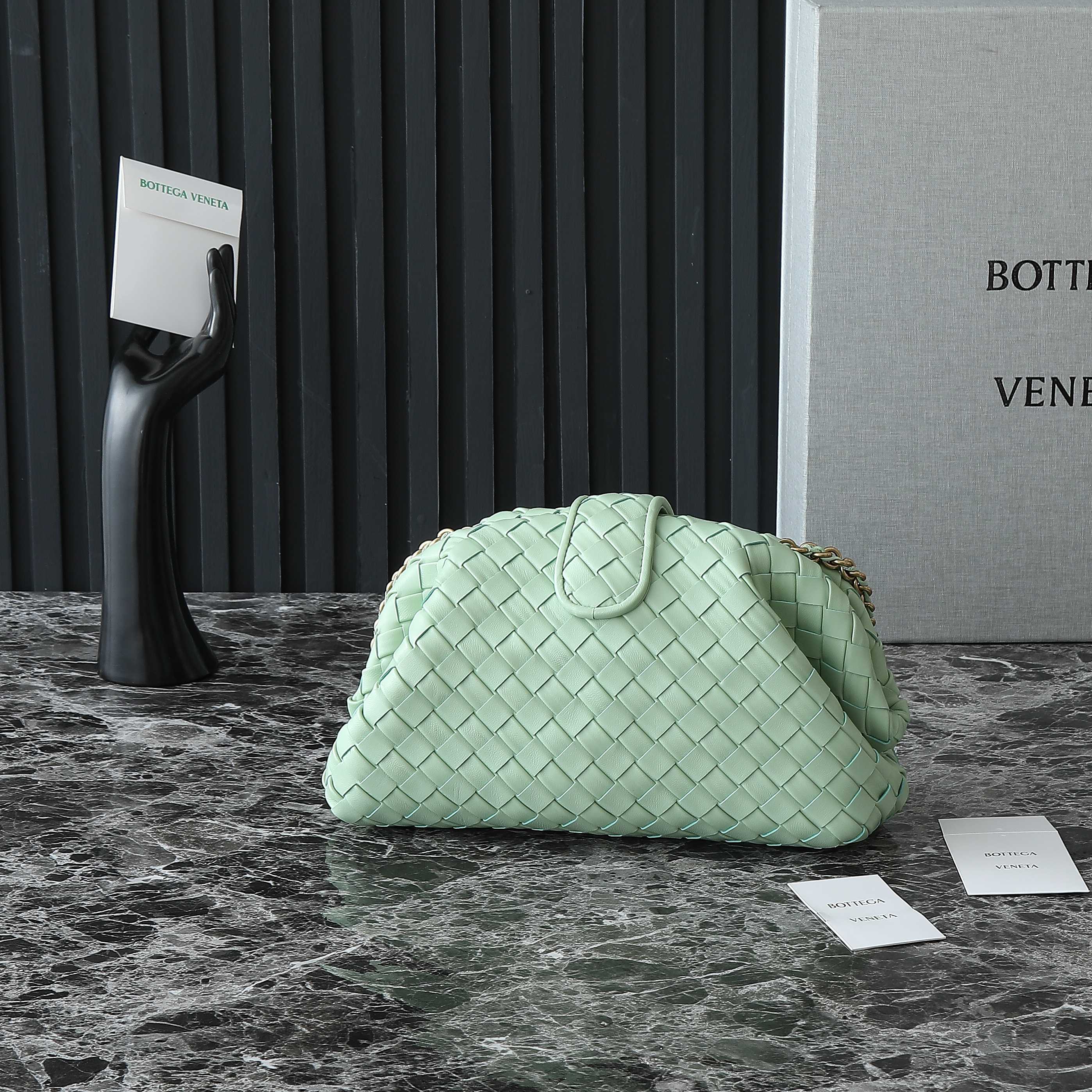 BOTTEGA VENETA Teen Lauren 1980 With Chain 31.5 Light Green Leather Ghw