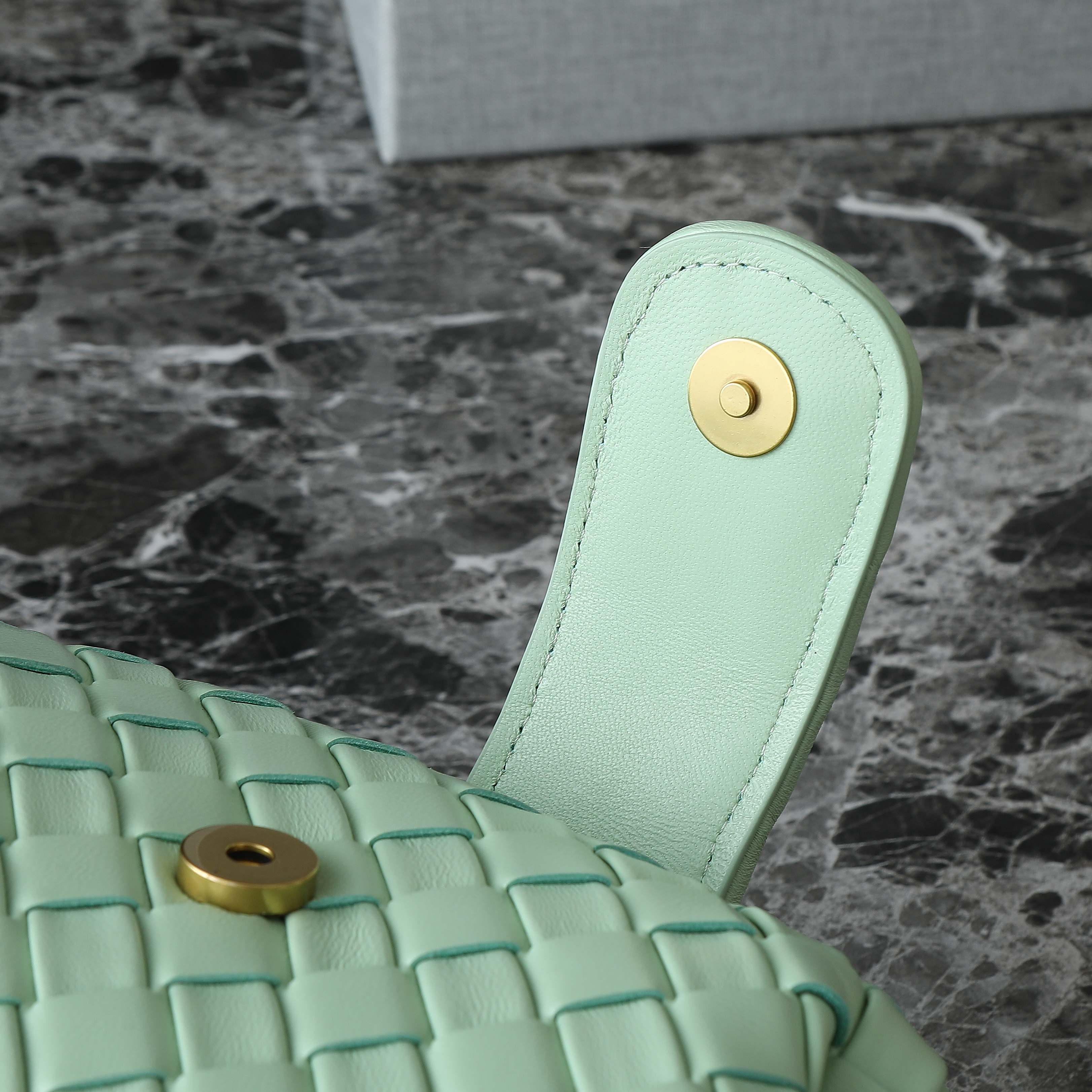 BOTTEGA VENETA Teen Lauren 1980 With Chain 31.5 Light Green Leather Ghw
