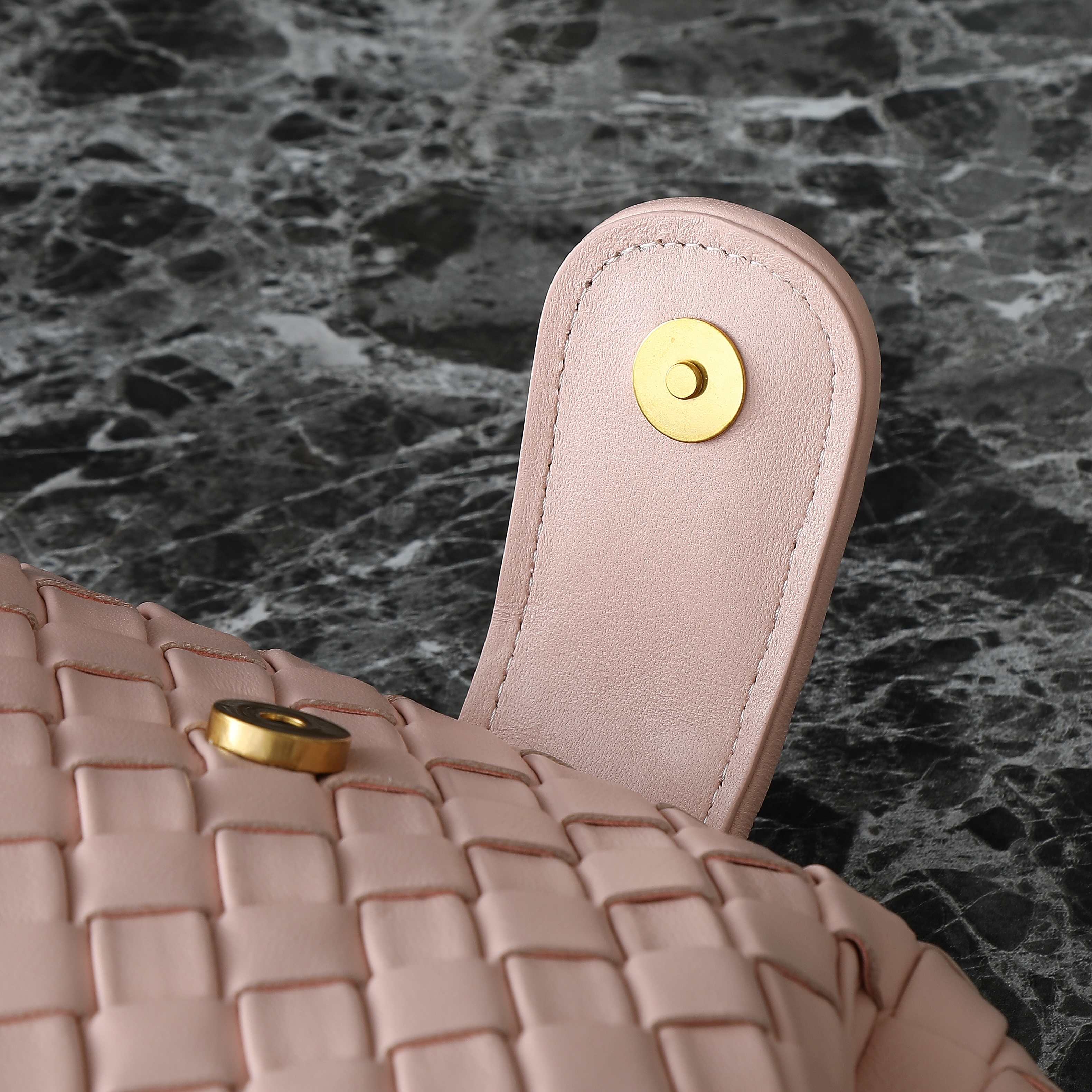 BOTTEGA VENETA LAUREN 1980 BAG 31 IN MELON PINK LAMBSKIN GOLD STRAP
