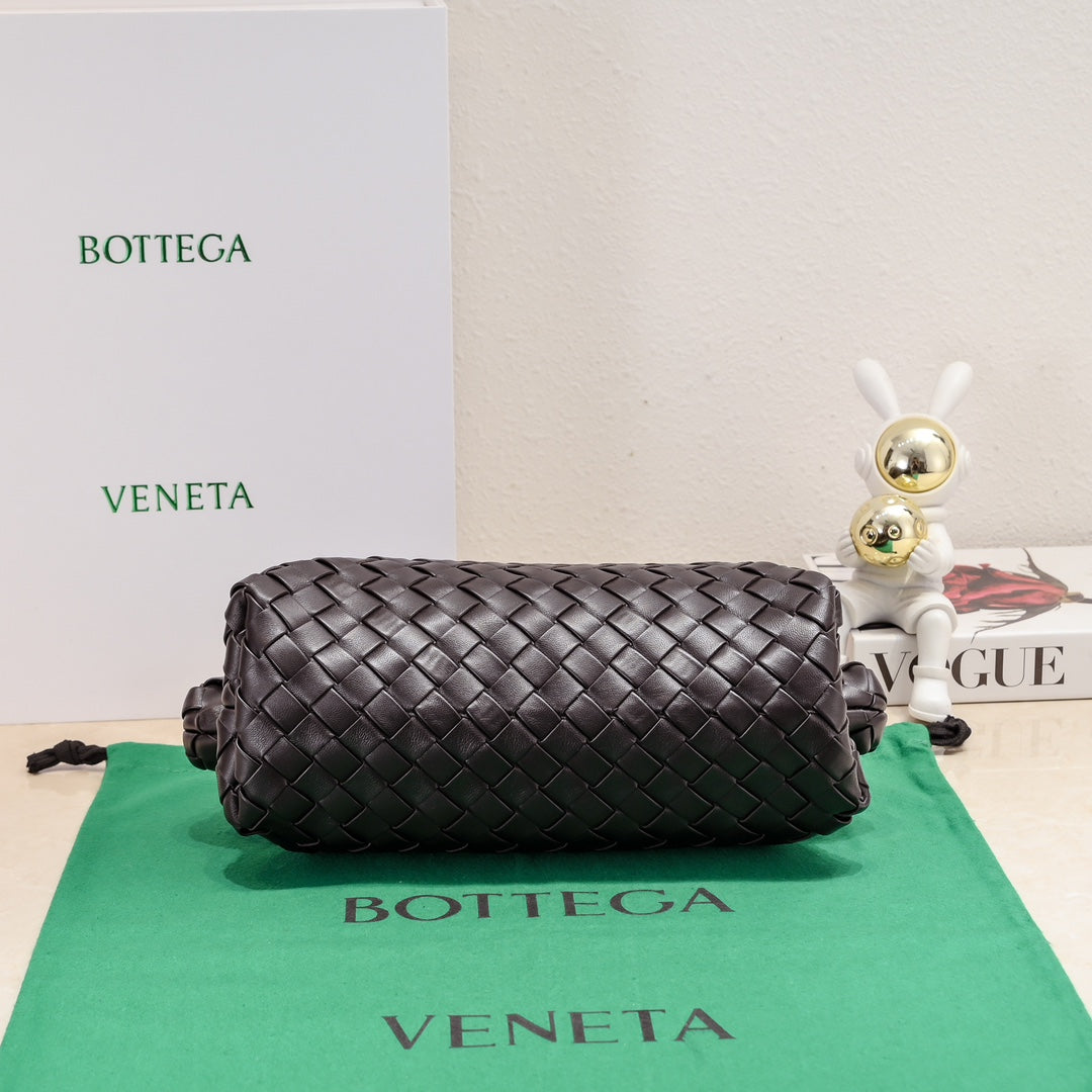 BOTTEGA VENETA Teen Lauren 1980 With Chain 31.5 Chocolate Leather Ghw