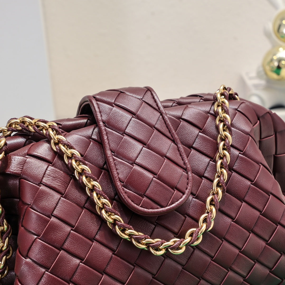 BOTTEGA VENETA Teen Lauren 1980 With Chain 31.5 Burgundy Leather Ghw