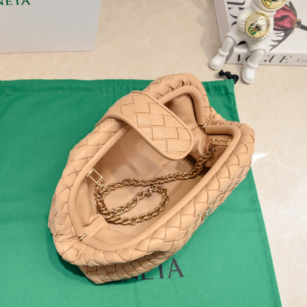 BOTTEGA VENETA Teen Lauren 1980 With Chain 31.5 Beige Leather Ghw