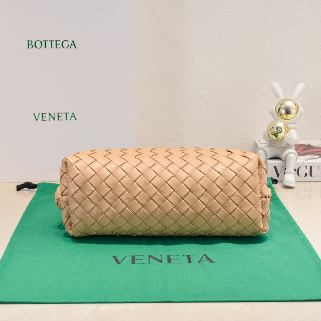 BOTTEGA VENETA Teen Lauren 1980 With Chain 31.5 Beige Leather Ghw