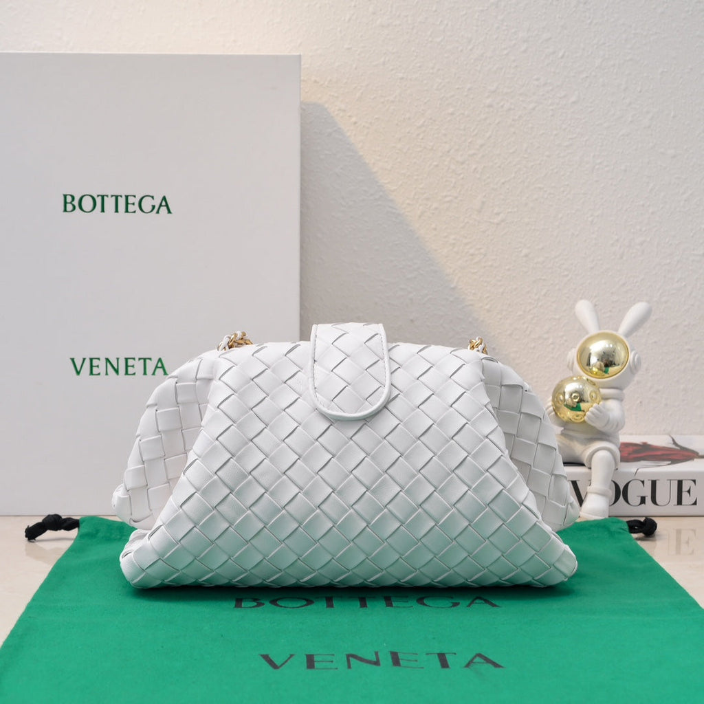 BOTTEGA VENETA Teen Lauren 1980 With Chain 31.5 White Leather Ghw