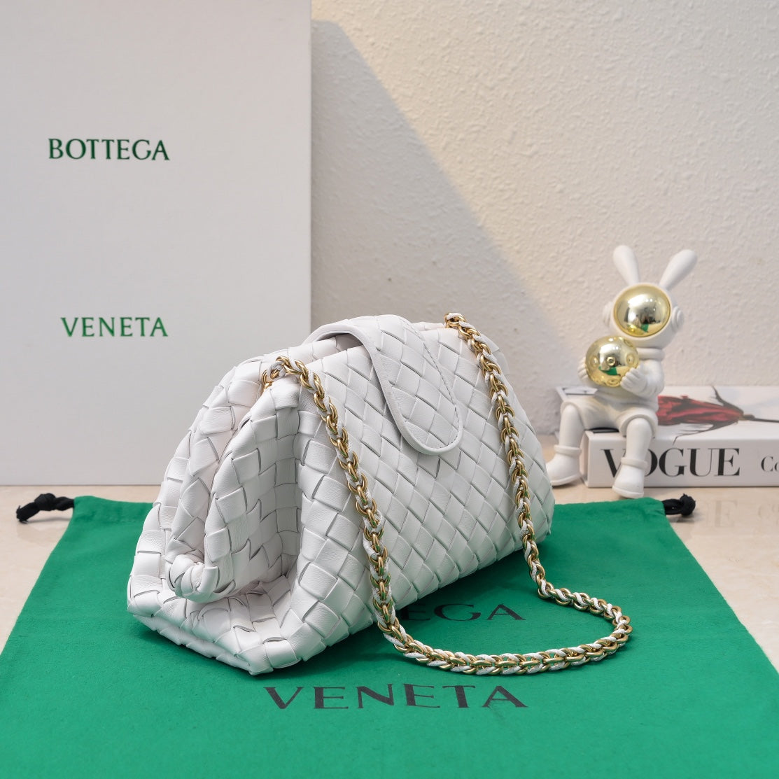 BOTTEGA VENETA Teen Lauren 1980 With Chain 31.5 White Leather Ghw