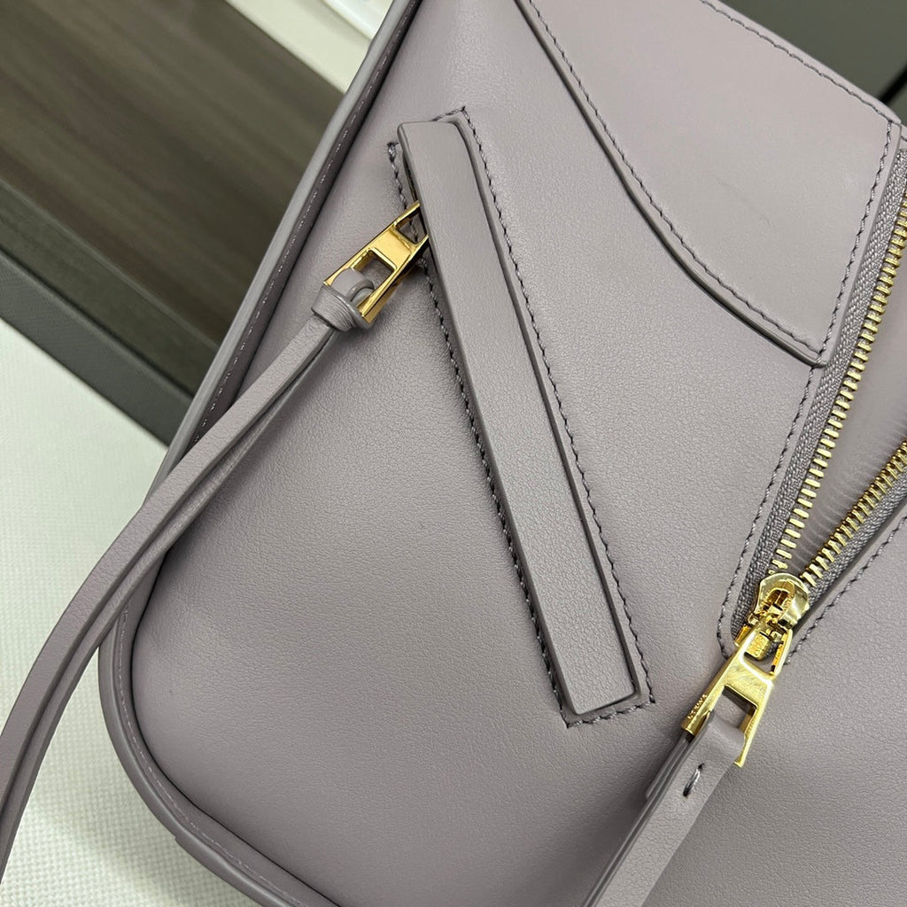 LOEWE LOE MINI 20 HAMMOCK BAG IN DUSTY PINK CALFSKIN