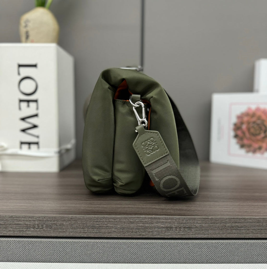 LOEWE LOE MINI PUFFER GOYA 23 BAG IN ARMY GREEN NAPPA LAMBSKIN