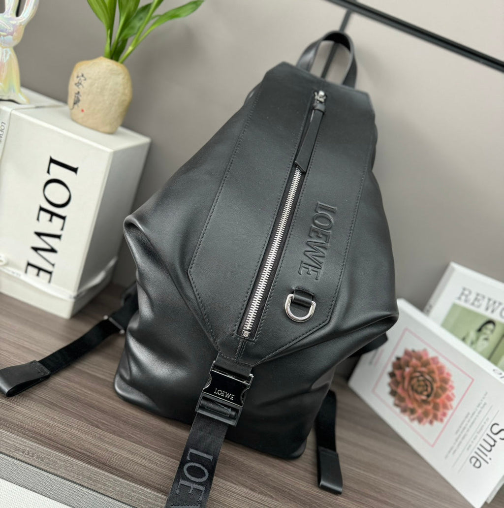 LOEWE LOE 41 SMALL CONVERTIBLE BACKPACK IN BLACK CLASSIC CALFSKIN