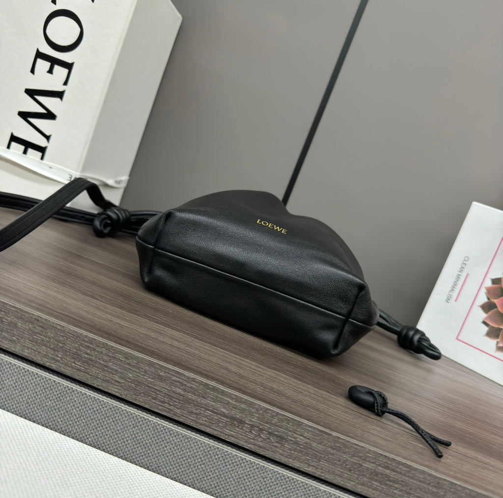 LOEWE LOE 23 FLAMENCO PURSE BUCKET IN BLACK LAMBSKIN