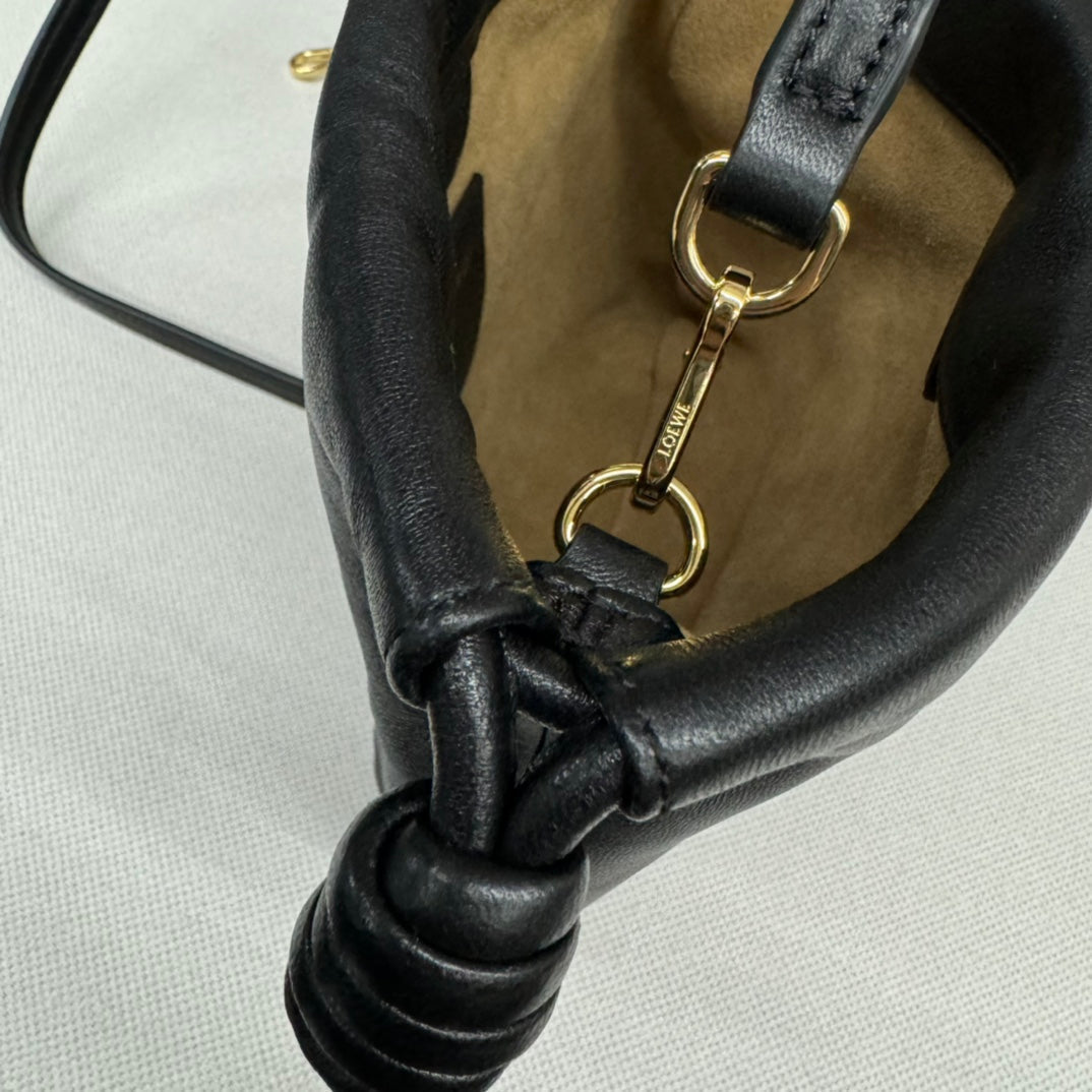LOEWE LOE 23 FLAMENCO PURSE BUCKET IN BLACK LAMBSKIN