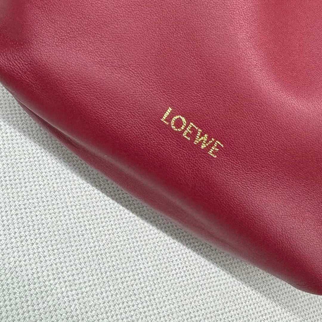 LOEWE LOE 23 FLAMENCO PURSE BUCKET IN RED PINK LAMBSKIN