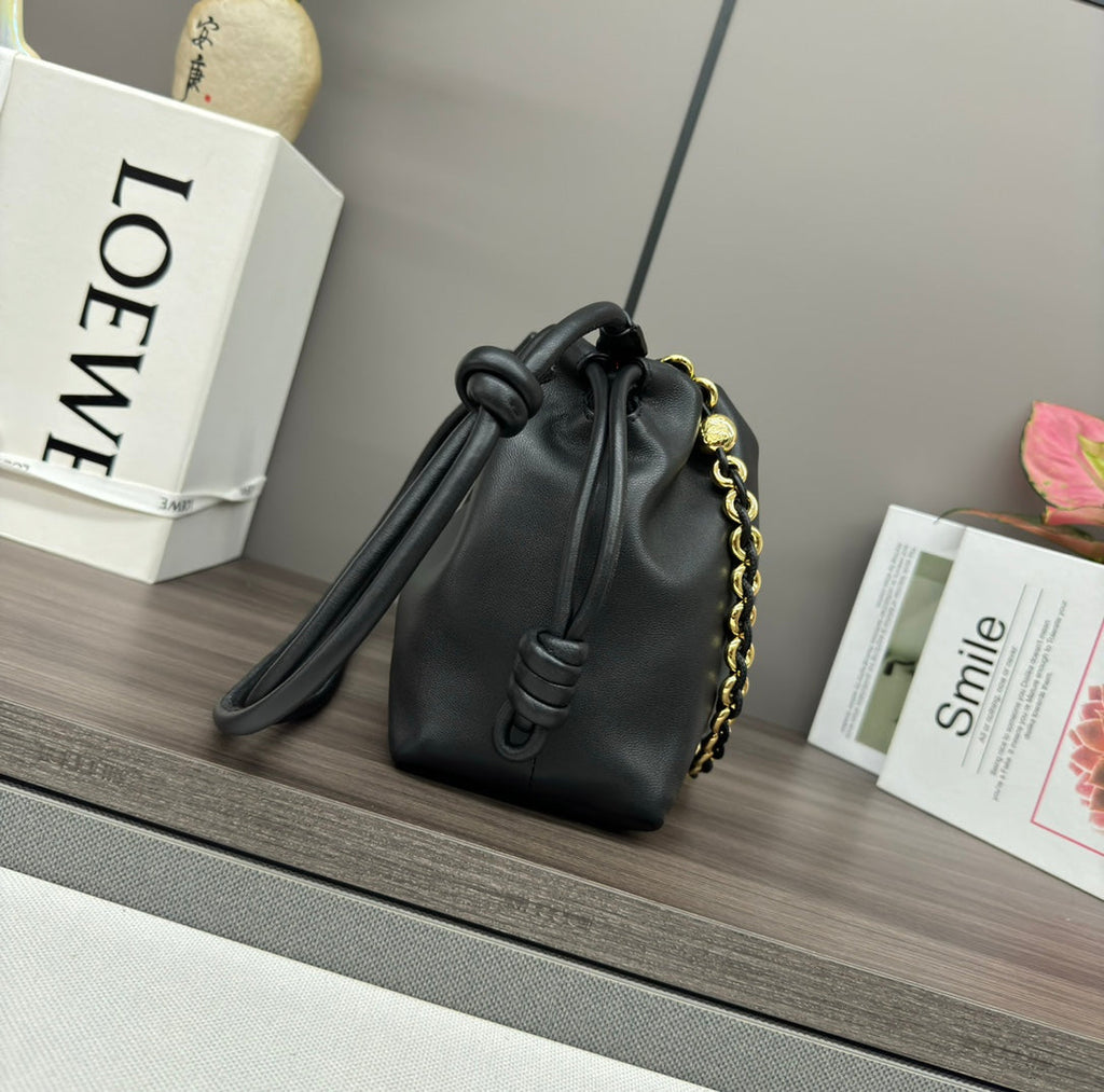 LOEWE LOE MEDIUM 30 FLAMENCO PURSE BUCKET IN BLACK LAMBSKIN