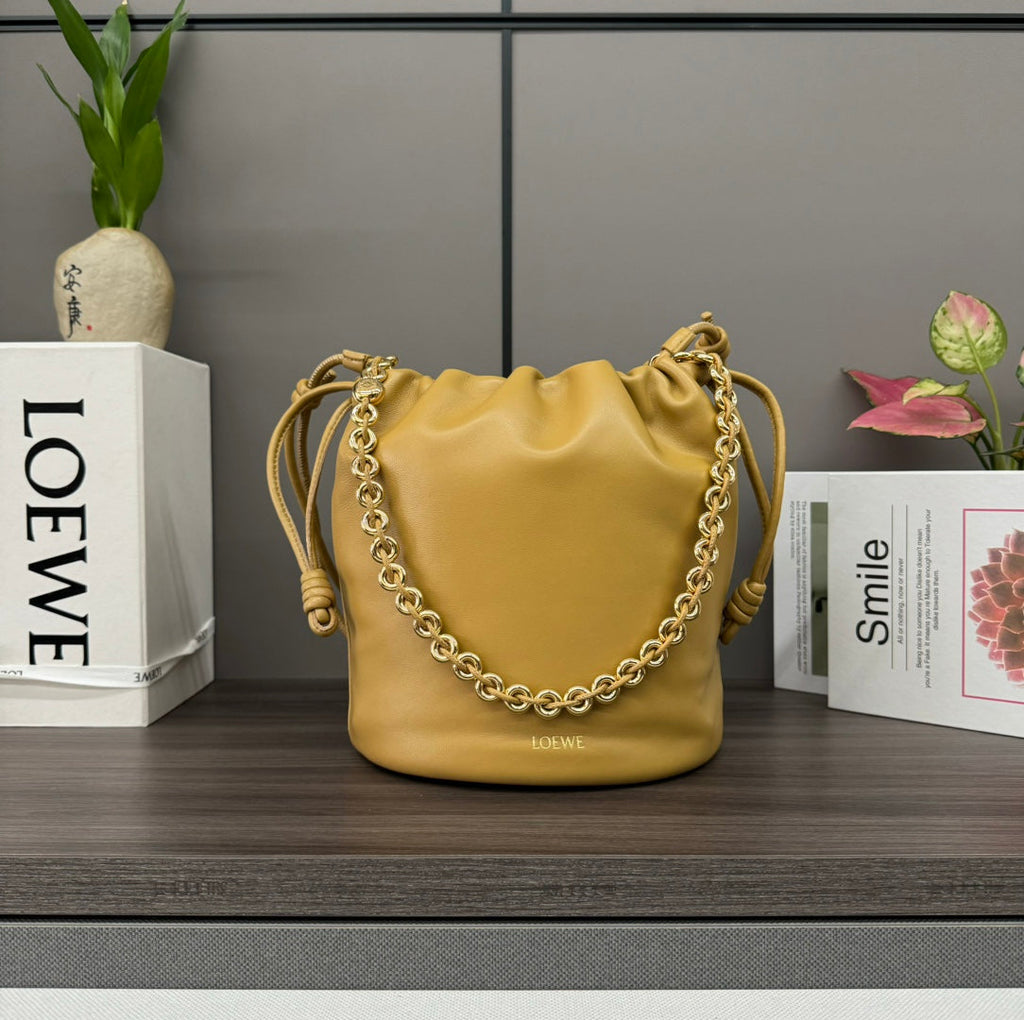 LOEWE LOE 32 FLAMENCO PURSE BUCKET IN PEANUT BROWN LAMBSKIN