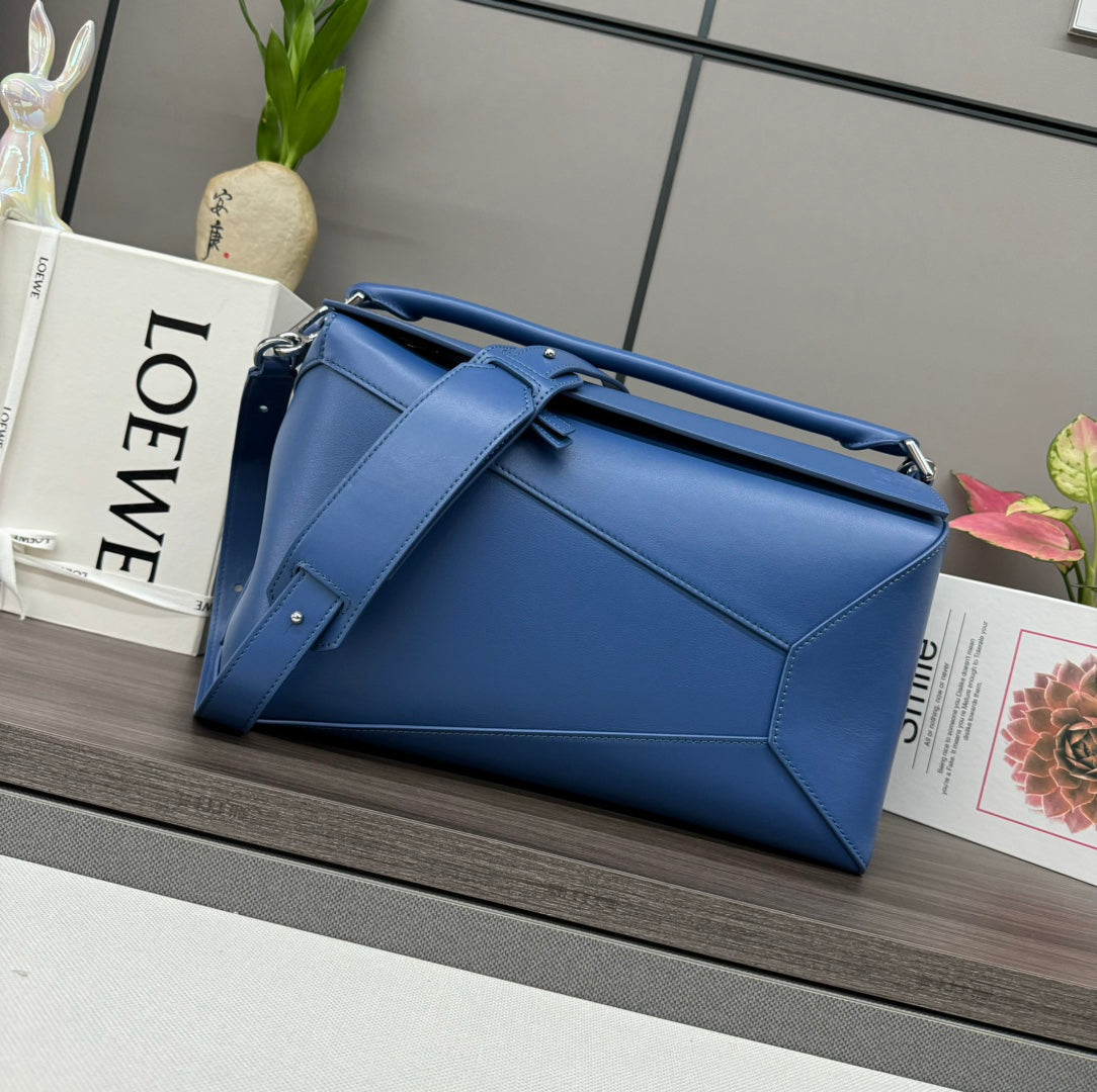 LOEWE LOE PUZZLE 33 BAG IN COBALT BLUE CALFSKIN