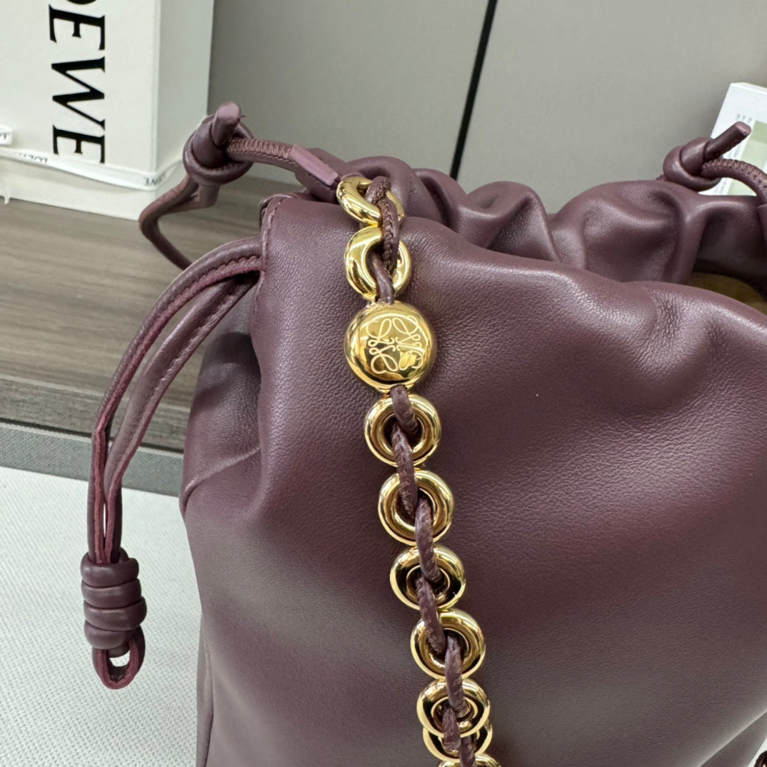 LOEWE LOE 32 FLAMENCO PURSE BUCKET IN CHESTNUT BROWN LAMBSKIN
