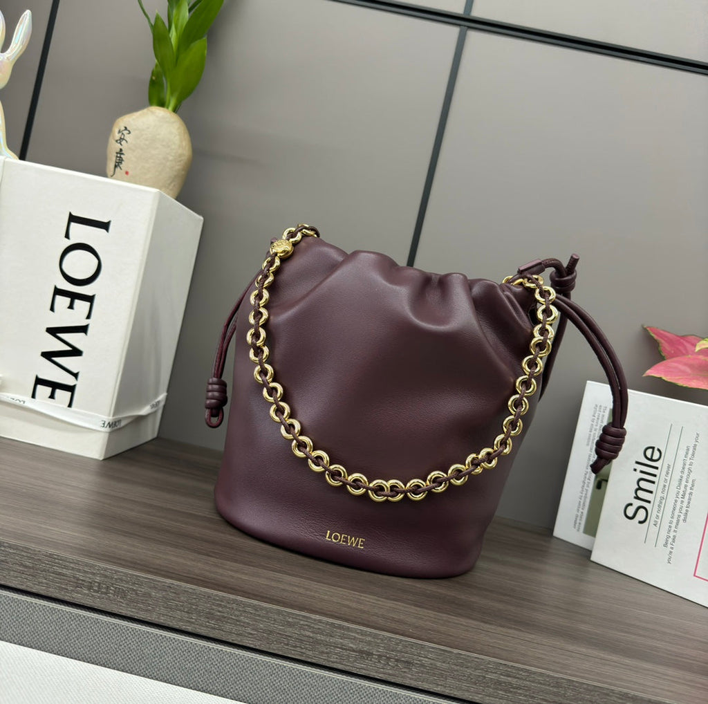LOEWE LOE 32 FLAMENCO PURSE BUCKET IN CHESTNUT BROWN LAMBSKIN