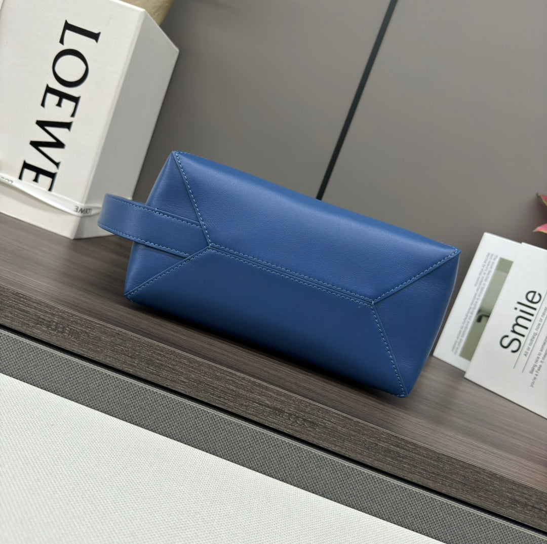 LOEWE PUZZLE FOLD WASH 22 BAG IN ROYAL BLUE SHINY CALFSKIN