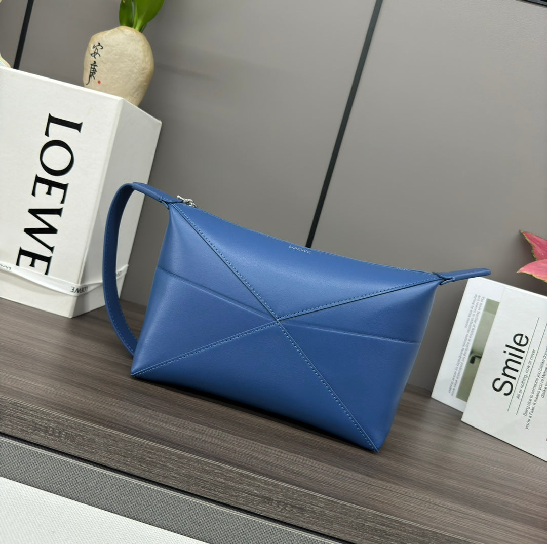 LOEWE PUZZLE FOLD WASH 22 BAG IN ROYAL BLUE SHINY CALFSKIN