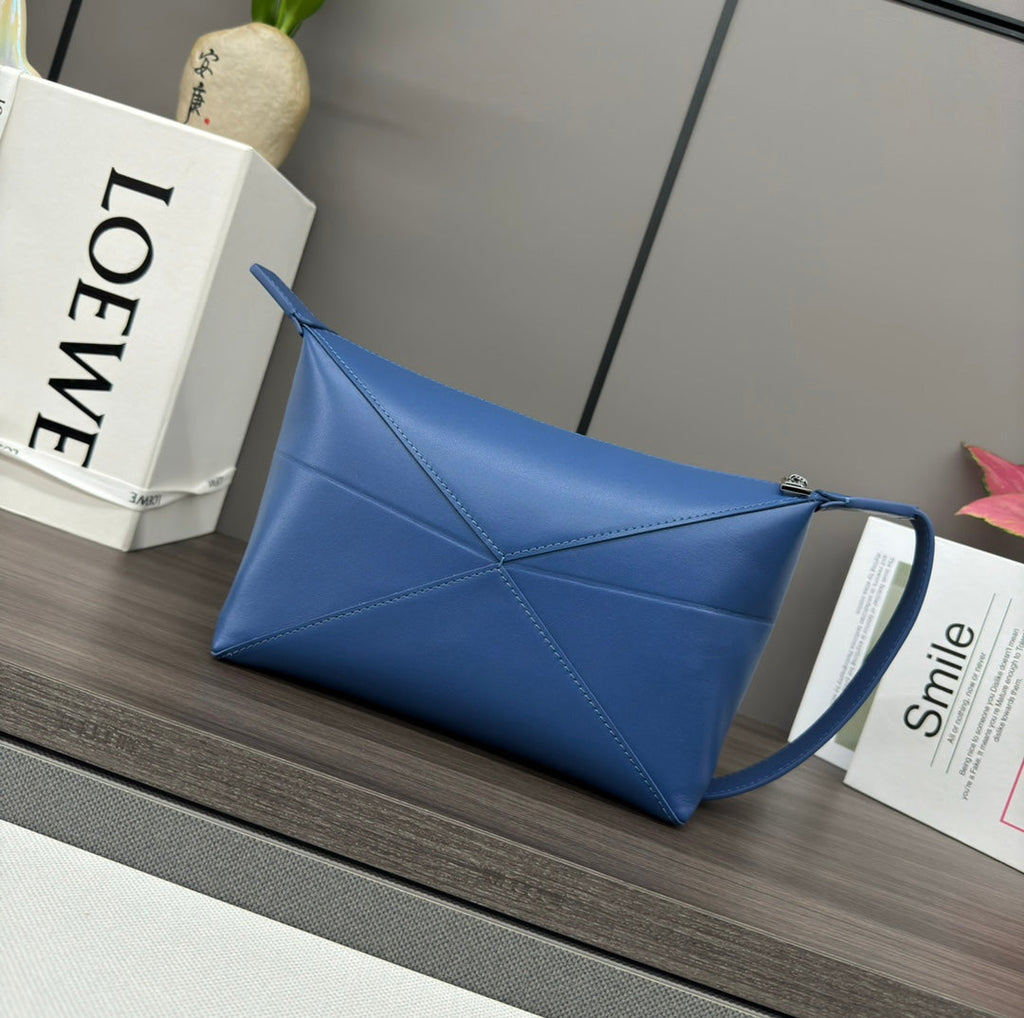 LOEWE PUZZLE FOLD WASH 22 BAG IN ROYAL BLUE SHINY CALFSKIN