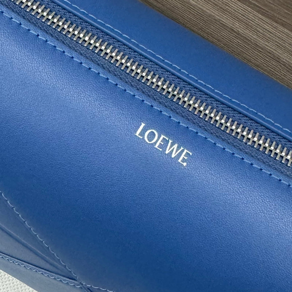 LOEWE PUZZLE FOLD WASH 22 BAG IN ROYAL BLUE SHINY CALFSKIN