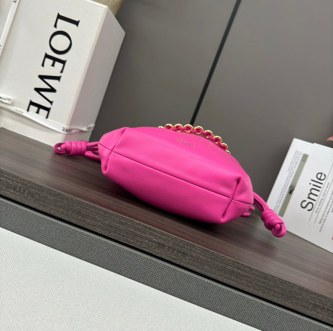 LOEWE LOE 23 FLAMENCO PURSE BUCKET IN FUSICA PINK LAMBSKIN