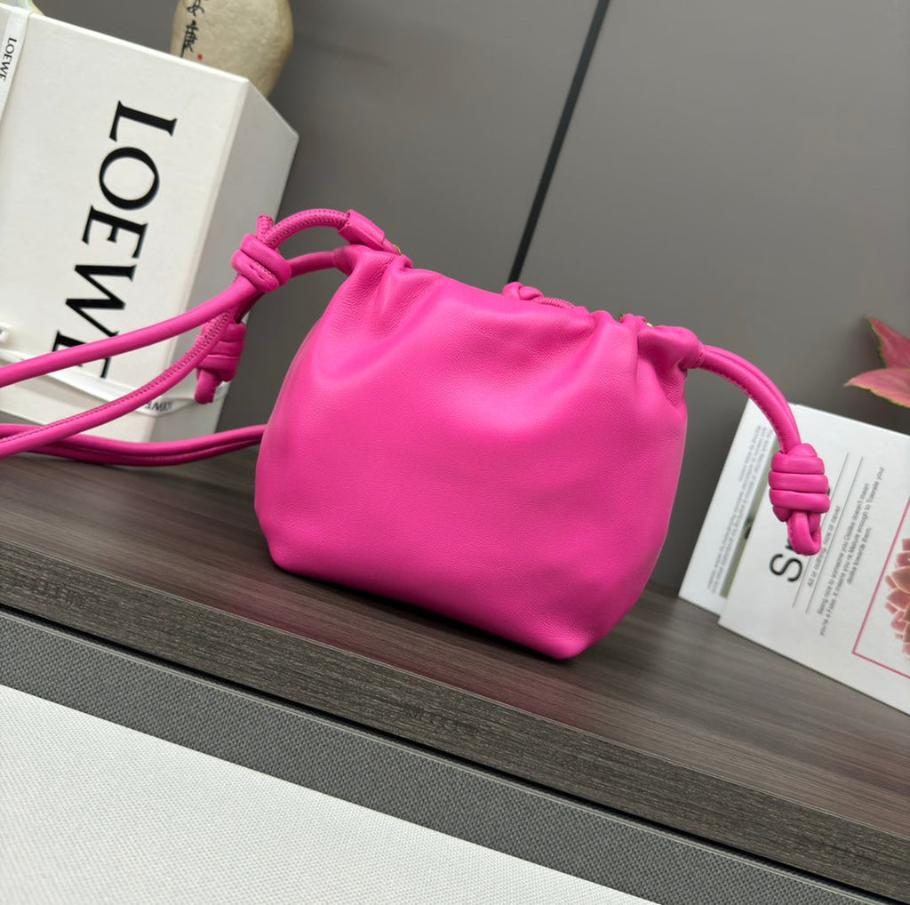 LOEWE LOE 23 FLAMENCO PURSE BUCKET IN FUSICA PINK LAMBSKIN