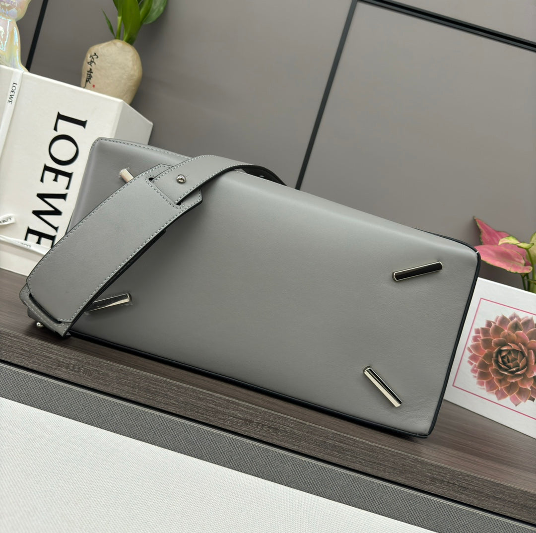 LOEWE LOE PUZZLE LARGE 36 BAG IN GRAY CALFSKIN