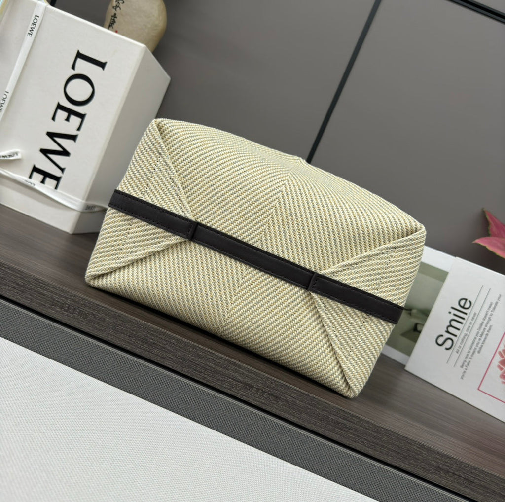 LOEWE LOE 31 FUZZLE FOLD IN WHITE CANVAS