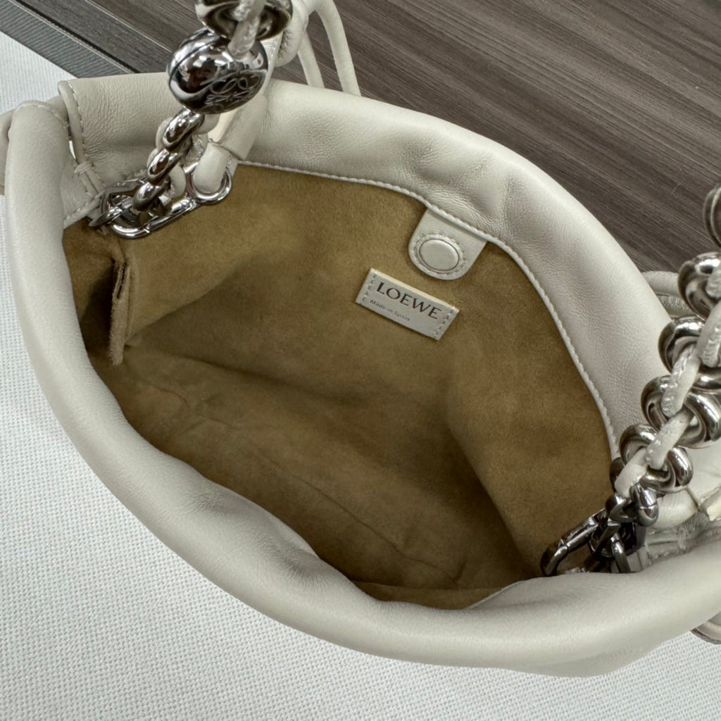 LOEWE LOE 23 FLAMENCO PURSE BUCKET IN WHITE LAMBSKIN