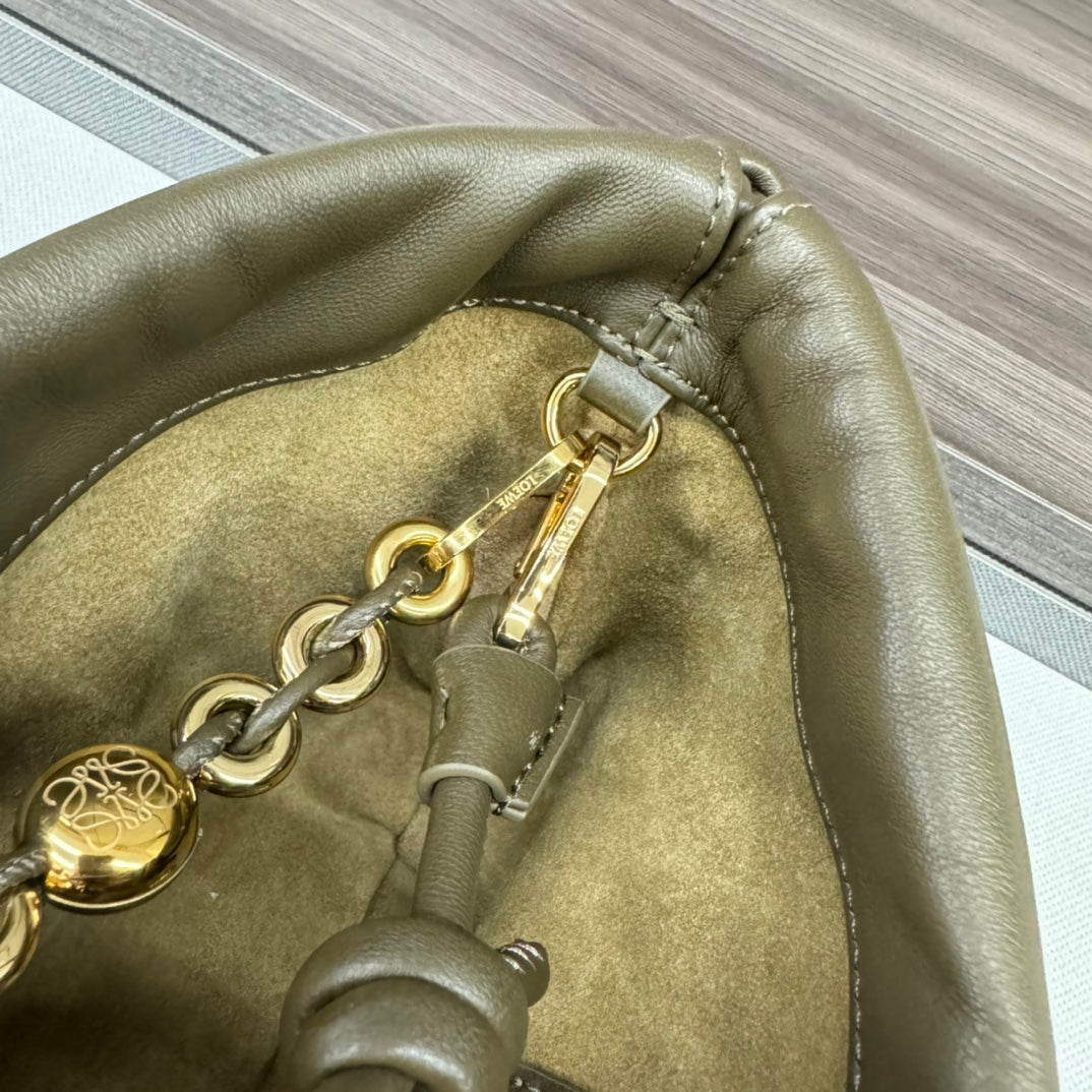 LOEWE LOE 23 FLAMENCO PURSE BUCKET IN ARMY GREEN LAMBSKIN