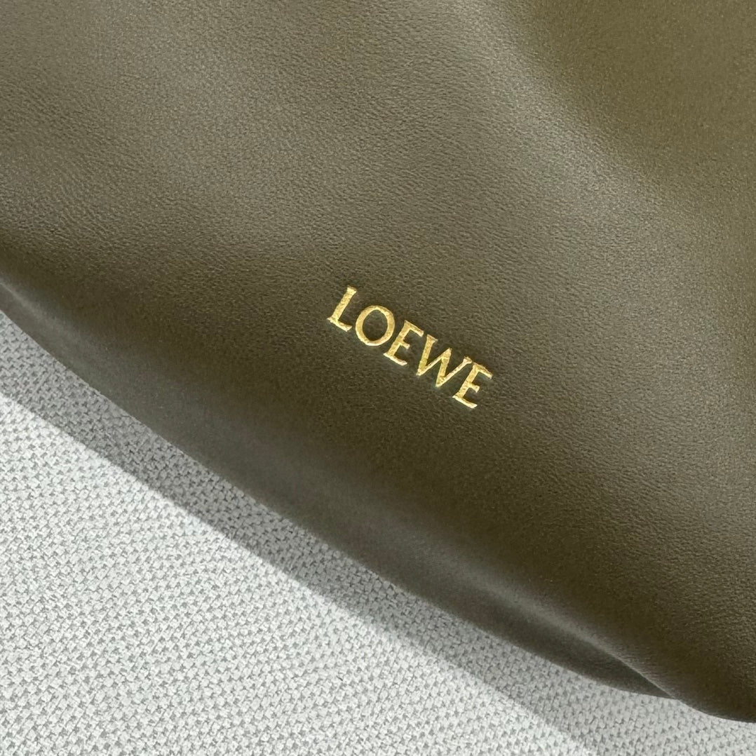 LOEWE LOE 23 FLAMENCO PURSE BUCKET IN ARMY GREEN LAMBSKIN