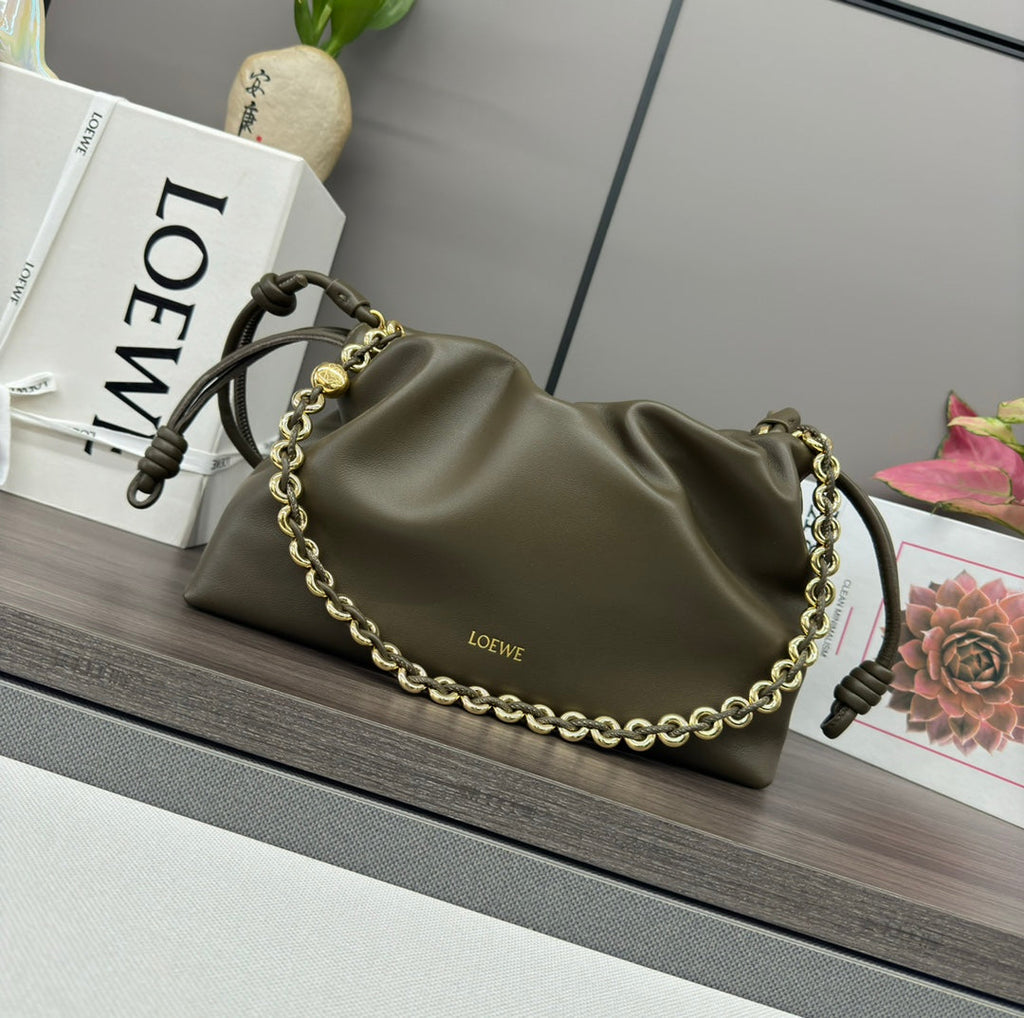 LOEWE LOE MEDIUM 30 FLAMENCO PURSE BUCKET IN ARMY GREEN LAMBSKIN