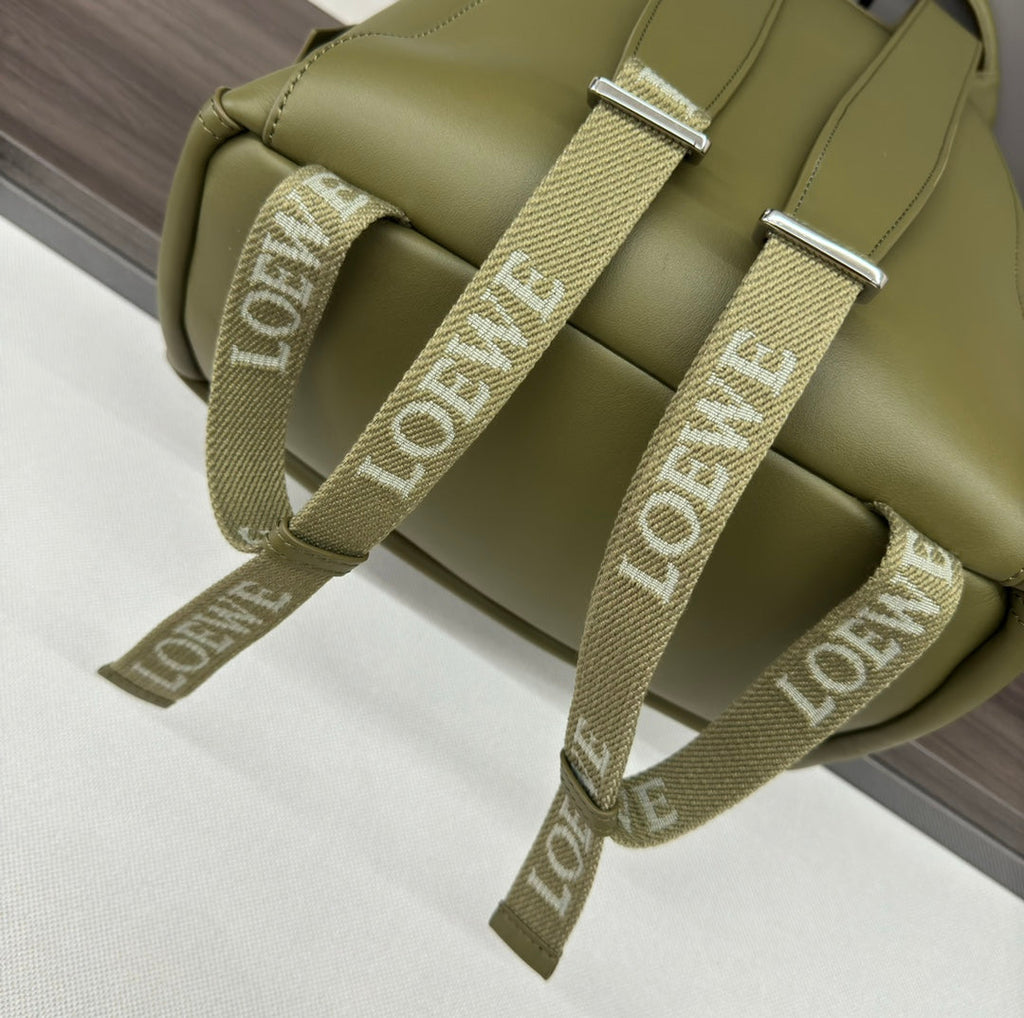 LOEWE FLAMENCO 40 BACKPACK IN CROCODILE GREEN SHINY SUPPLE CALFSKIN